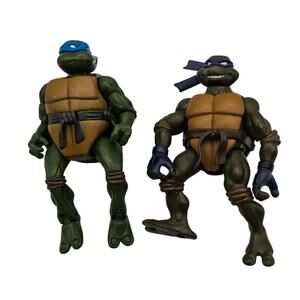 Lot of 2 Vintage Ninja Turtle Action Figures 2003 Leonardo and Donatello